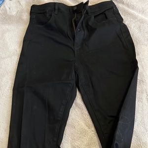 plain black skinny jeans, no holes